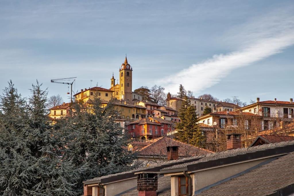 Charming 2.5Room Flat In Center Of Monforte dʼAlba מראה חיצוני תמונה