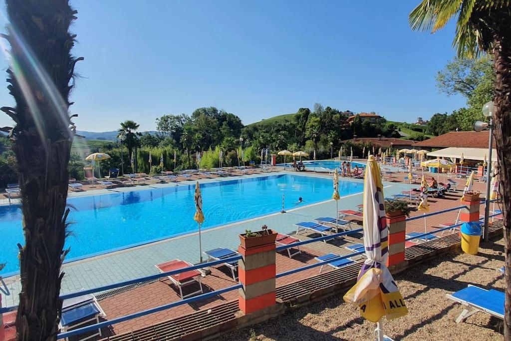 Charming 2.5Room Flat In Center Of Monforte dʼAlba מראה חיצוני תמונה